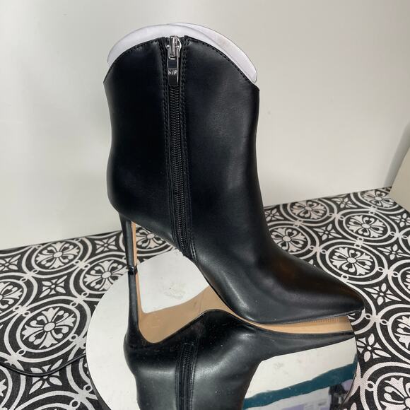 Marc Fisher Women's Revati Pointy Toe Booties 5.5m black - Picture 8 of 12